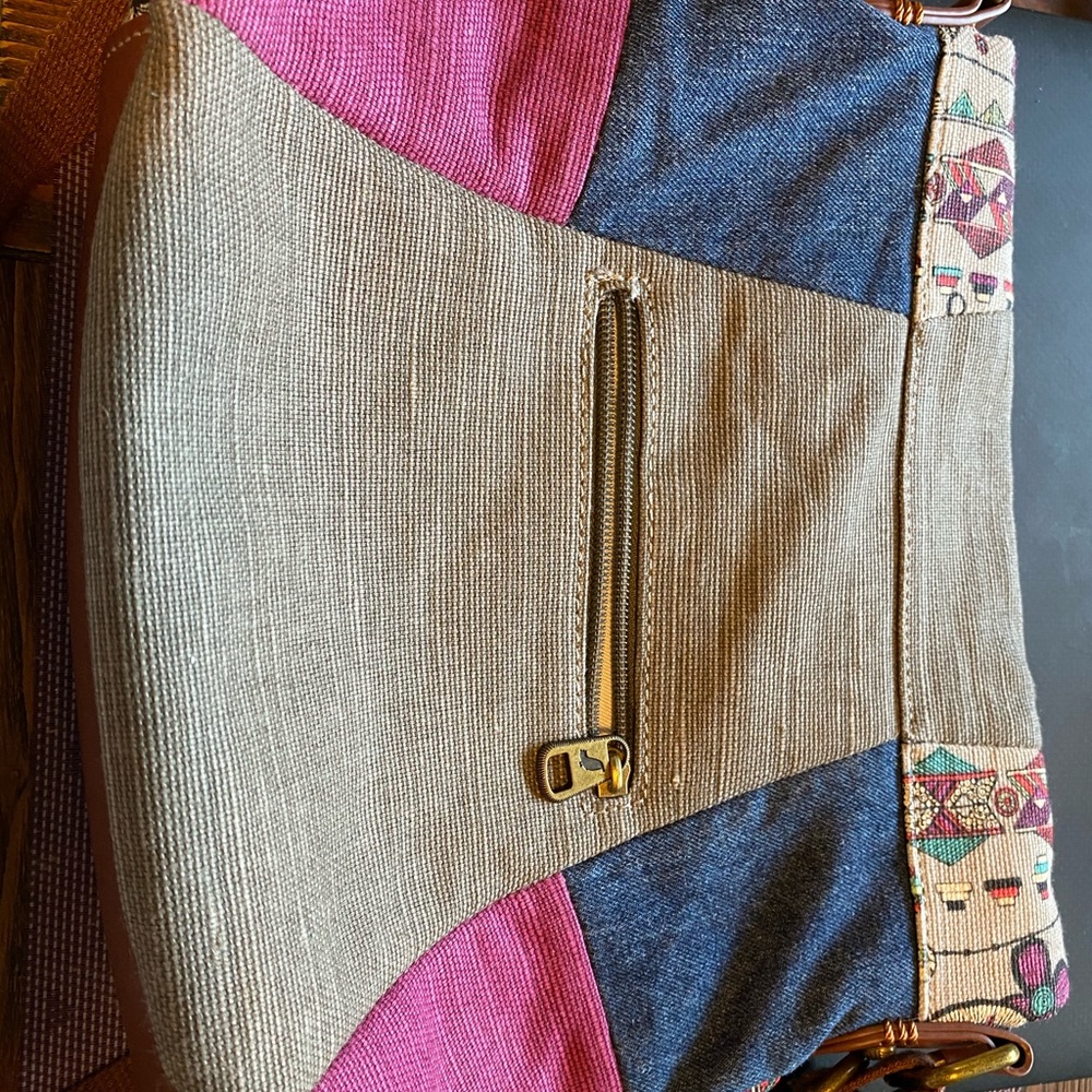 Sakroots purse. Only used once. - Picture 2 of 7